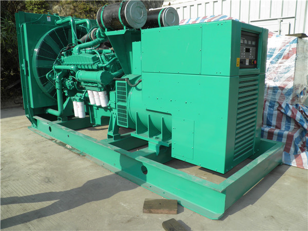 鹤山发电车出租-柴油发电机散热器怎样散热