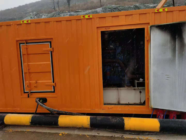 鹤山发电车出租-应急柴油发电机组选什么样的比较好？