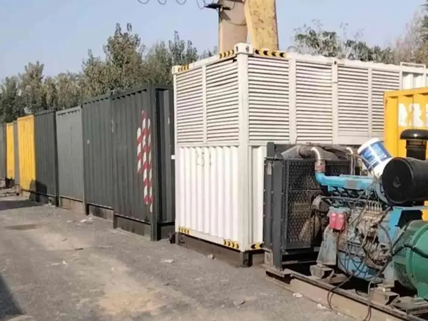 鹤山200KW柴油发电机机组每小时油耗是多少？