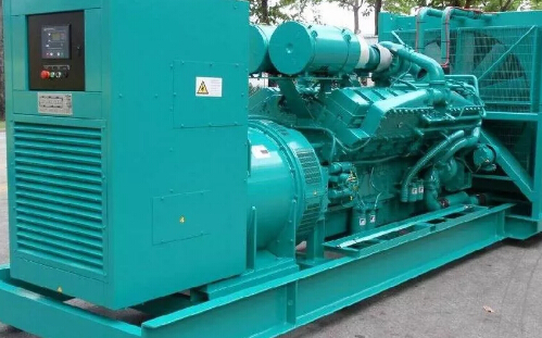 鹤山柴油发电机组冬季使用中需要注意哪些事项？